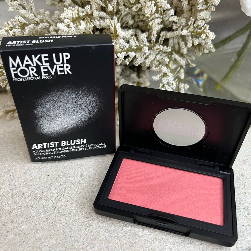 NIB - Makeup Forever - Artist Blush - Bold Punch
